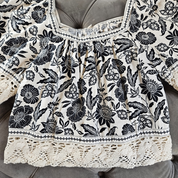 Cropped floral top - Picture 7 of 8